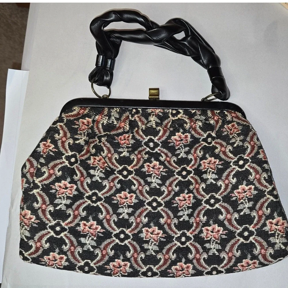 Vintage Tapestry Floral Damask Kiss Lock Frame Bag Twisted Handle Black Pink